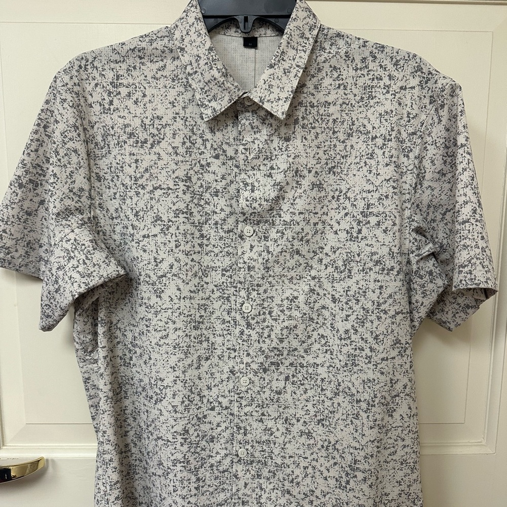 Lululemon Short Sleeve Button Up
